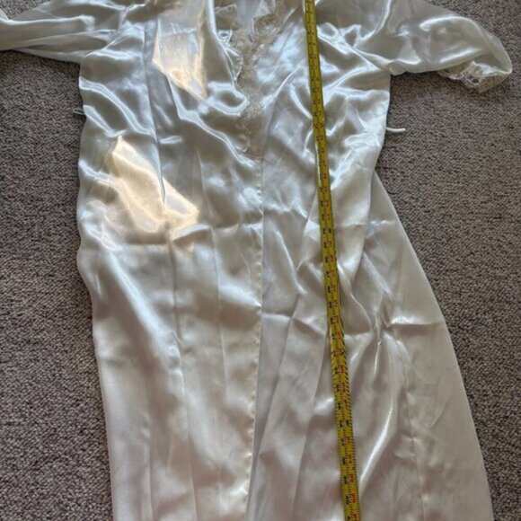 VTG 90s Victoria’s Secret Gold Label White Satin Lace Robe Bridal Boudoir S - Picture 10 of 11